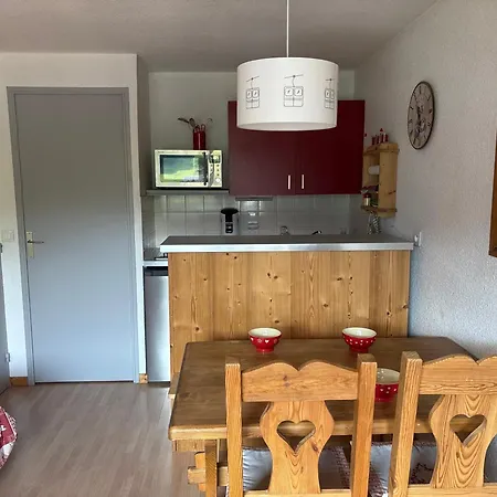 Lägenhet Avec Balcon Et Garage Clos *